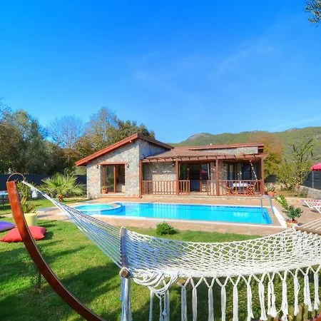 Nil Villa